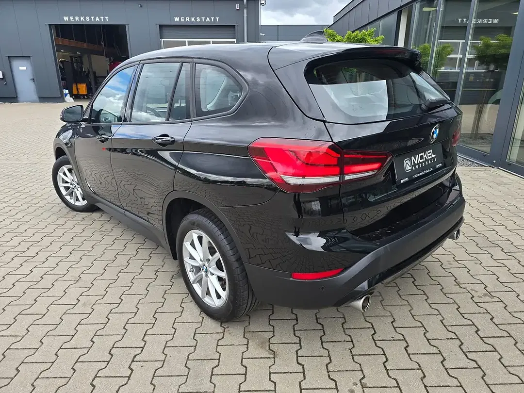 BMW X1 xDrive Advantage - Thumbnail 4