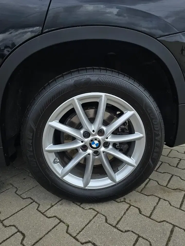 BMW X1 xDrive Advantage - Thumbnail 5