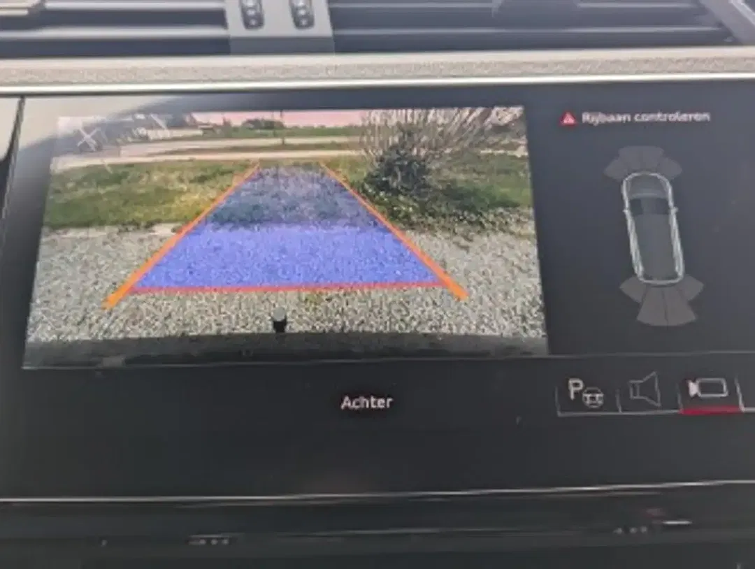 Audi Q8 e-tron Black Edition S line - Thumbnail 11