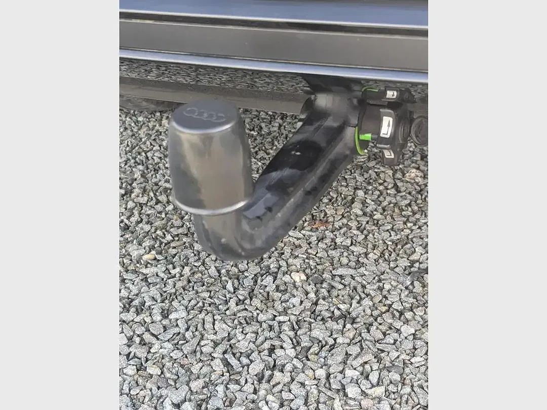 Audi Q8 e-tron Black Edition S line - Thumbnail 7