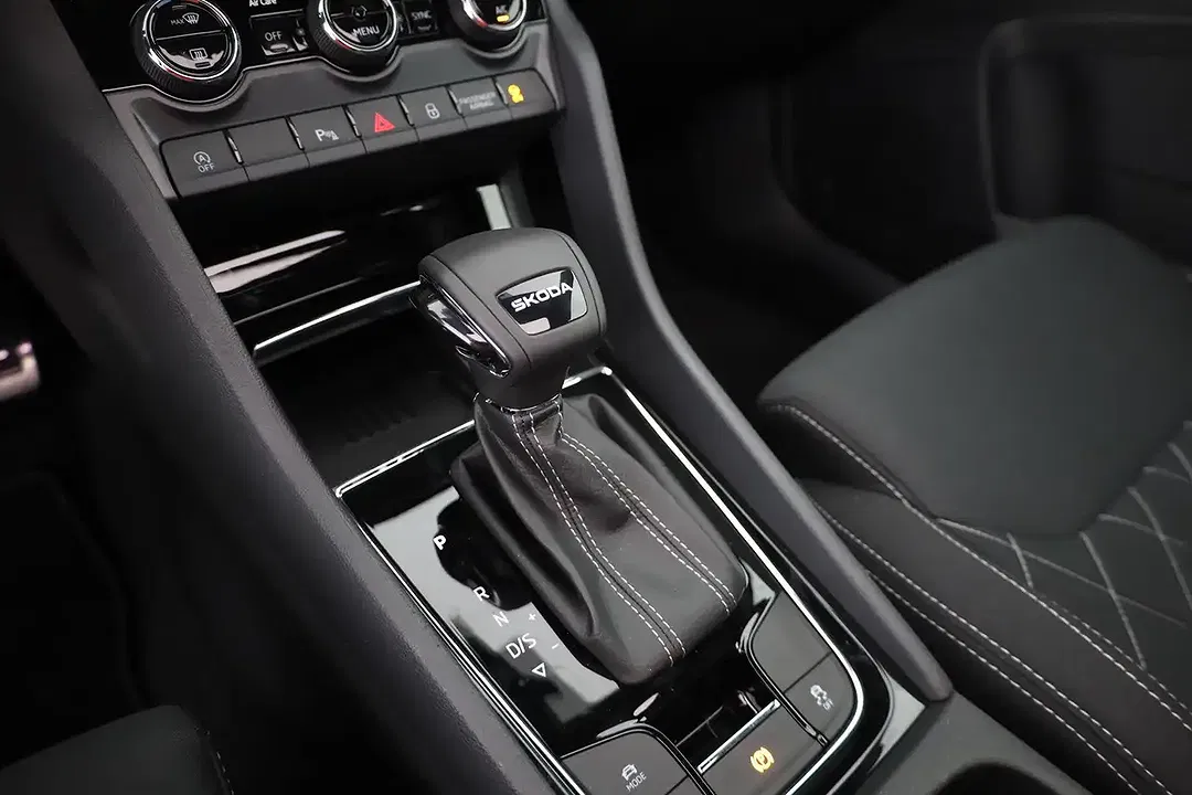 Skoda Karoq 1.5 TSI DSG Sportline - Thumbnail 13