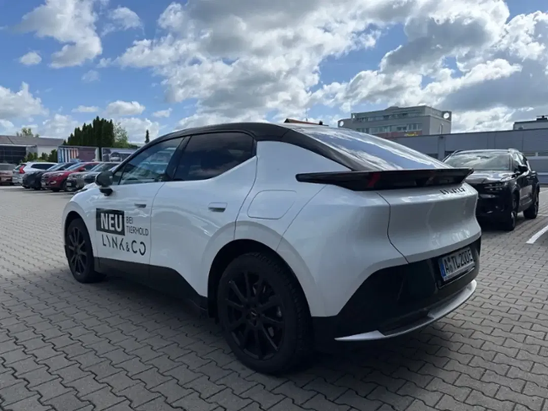 Lynk & Co 02 - Thumbnail 8