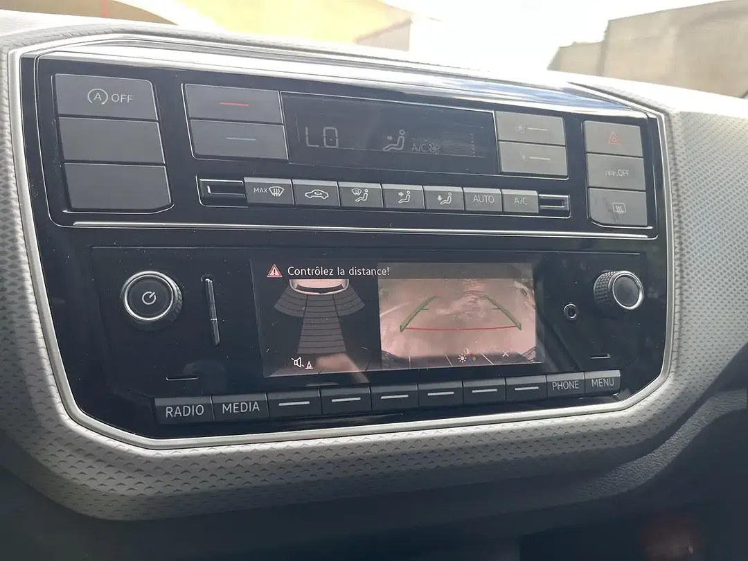Volkswagen up! 1.0 Active - Thumbnail 11