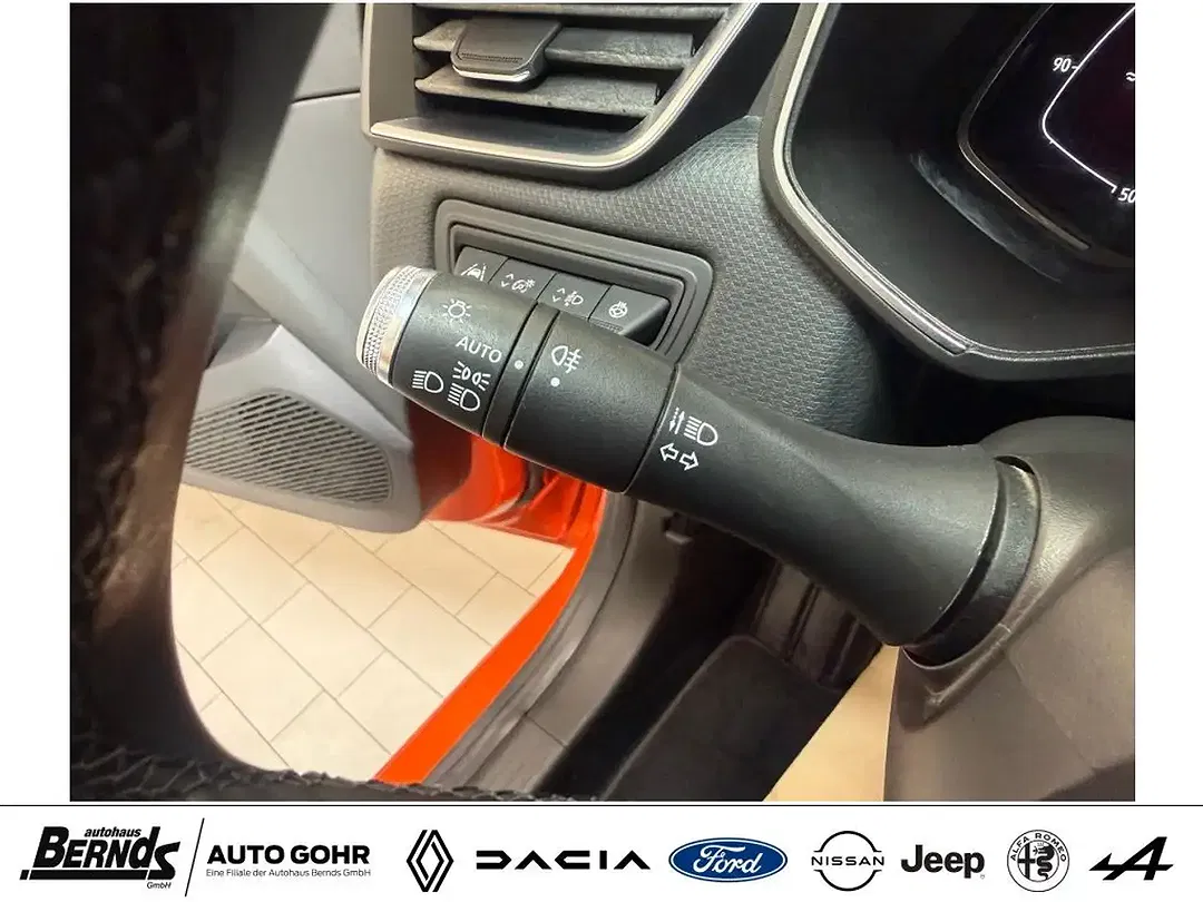 Renault Clio TCe Intens - Thumbnail 14