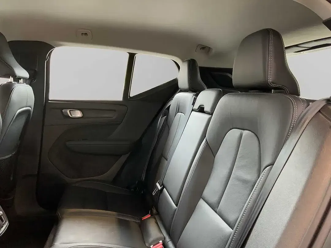 Volvo XC40 B3 MHEV Core - Thumbnail 15