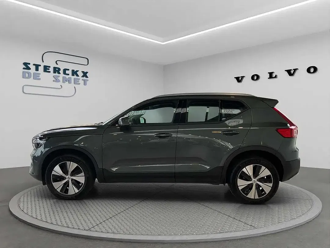 Volvo XC40 B3 MHEV Core - Thumbnail 3