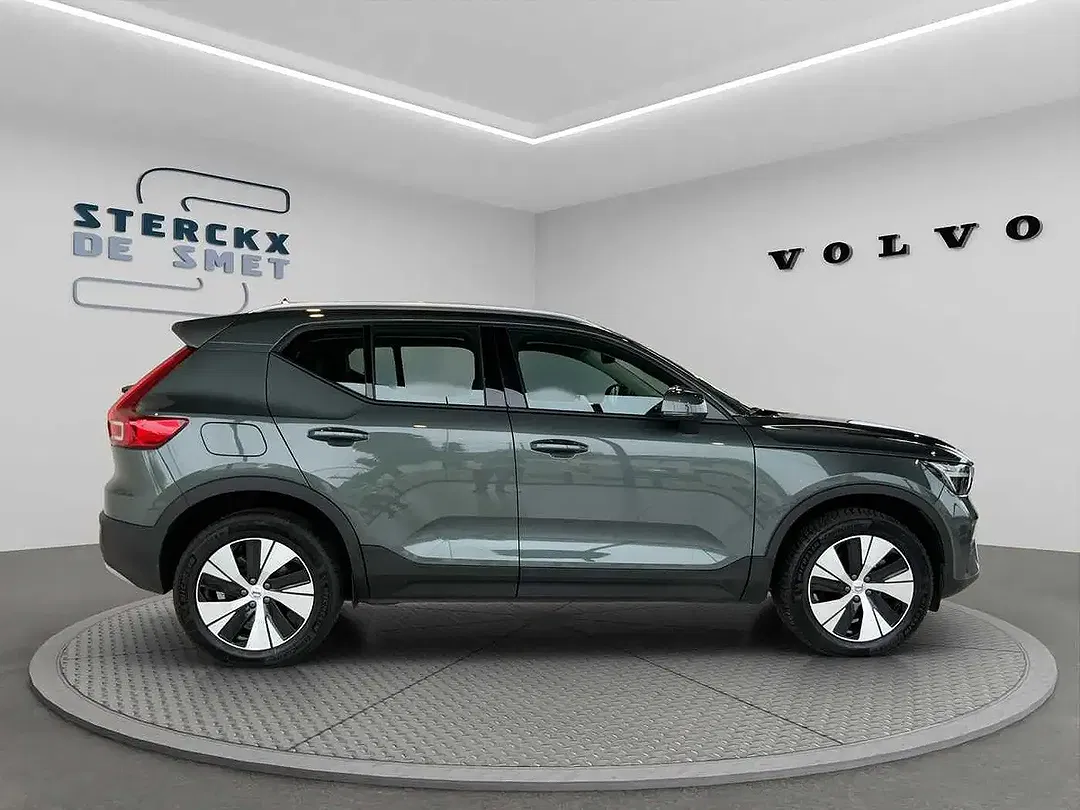 Volvo XC40 B3 MHEV Core - Thumbnail 7