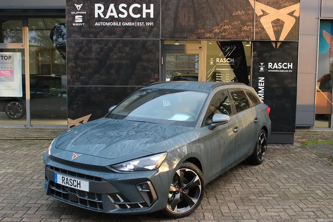 CUPRA Leon 1.5 eTSI DSG Sportstourer - Thumbnail 1
