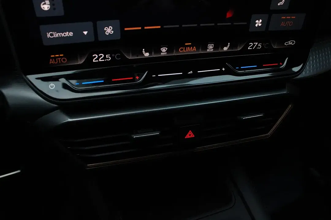 CUPRA Leon 1.5 eTSI DSG Sportstourer - Thumbnail 12