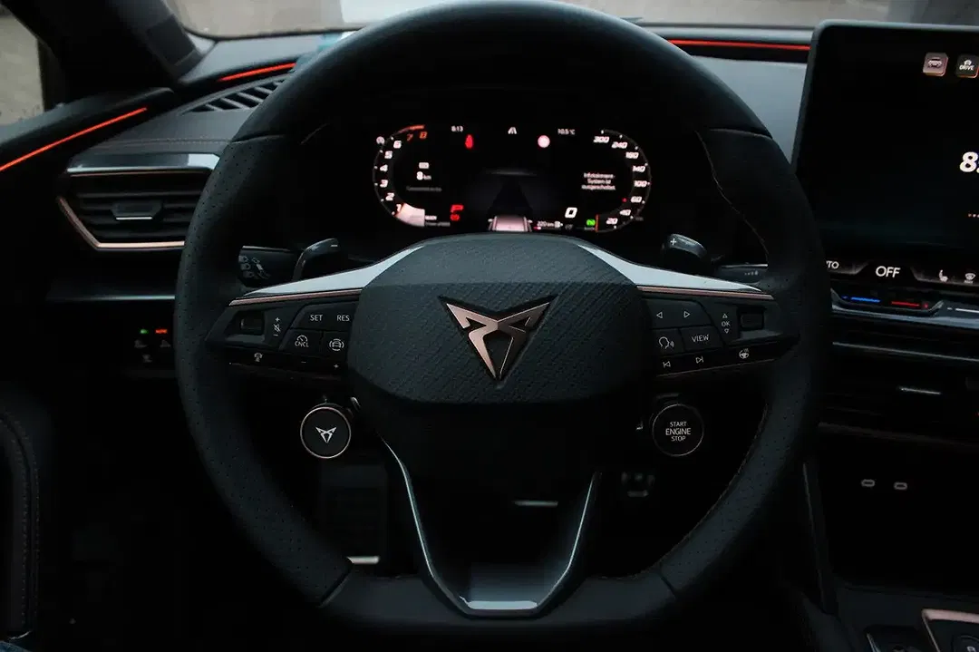 CUPRA Leon 1.5 eTSI DSG Sportstourer - Thumbnail 8