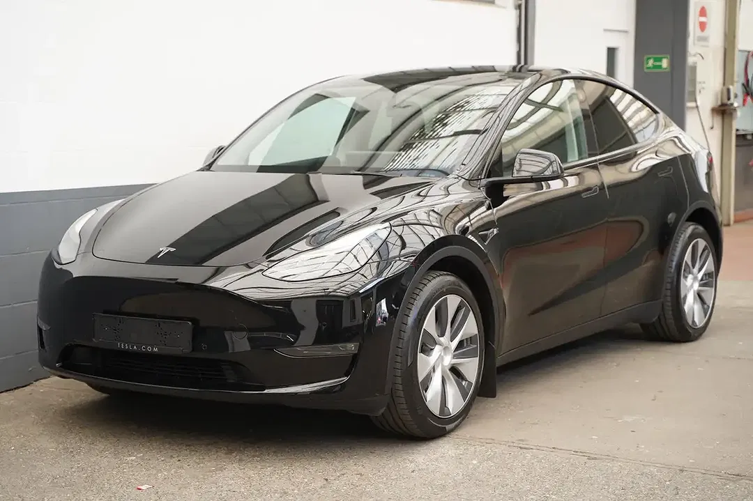 Tesla Model Y RWD Standard Range - foto 2