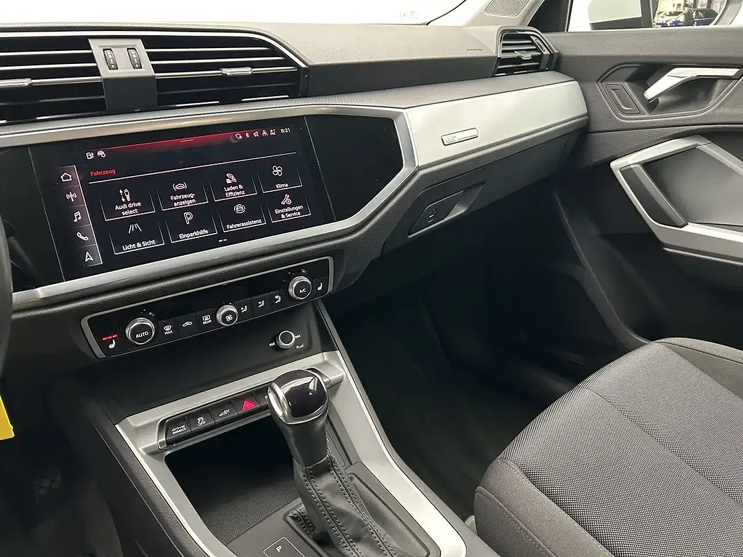 Audi Q3 45 TFSI e - Thumbnail 6