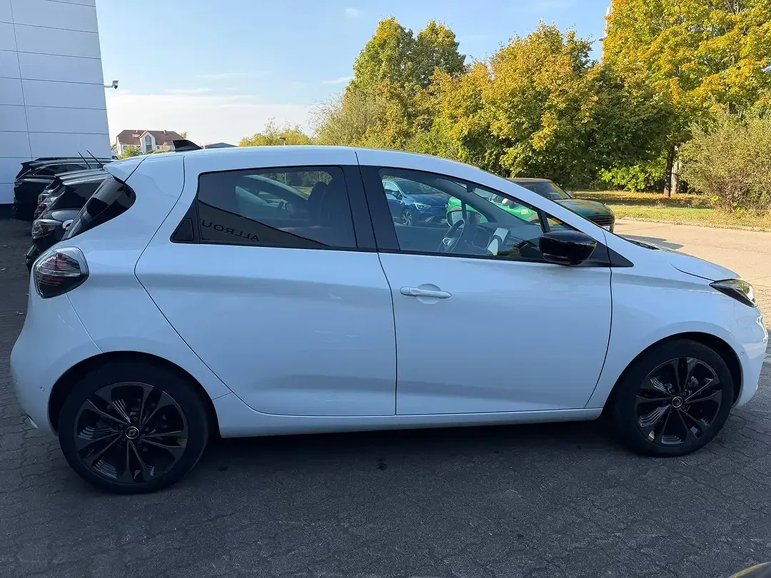 Renault ZOE EV50 Iconic - Thumbnail 3