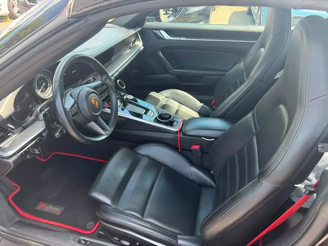 Porsche 911 Turbo Cabriolet - Thumbnail 11