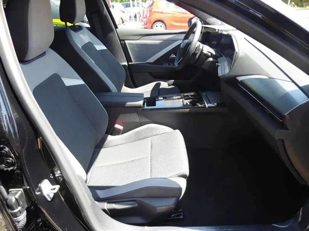 Opel Astra 1.2 Turbo AUT Edition - Thumbnail 11
