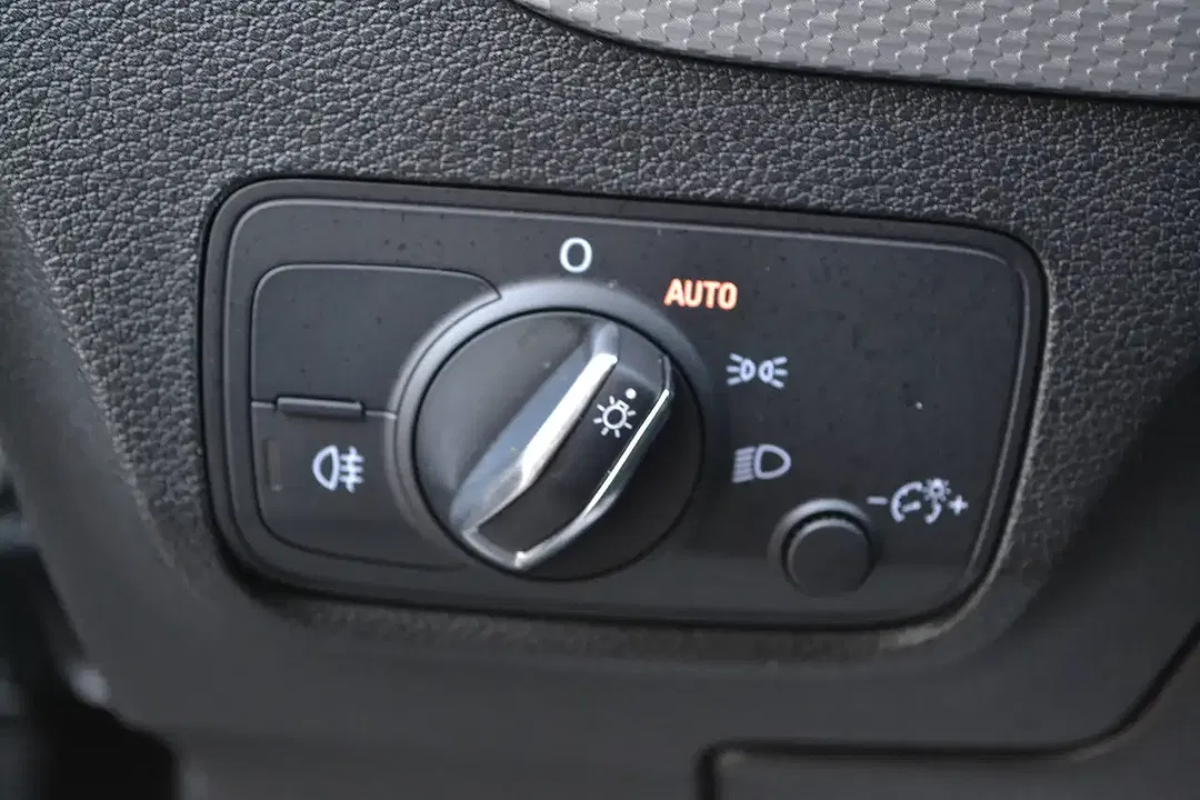 Audi Q2 35 TFSI S tronic S line - Thumbnail 14