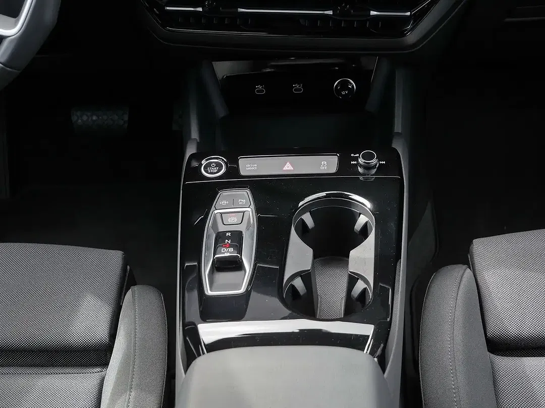 Audi A6 e-tron S line - Thumbnail 6