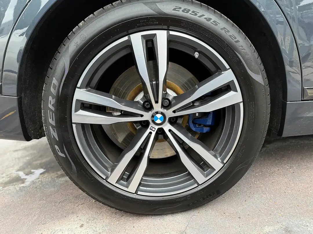 BMW X7 M M50 - Thumbnail 6