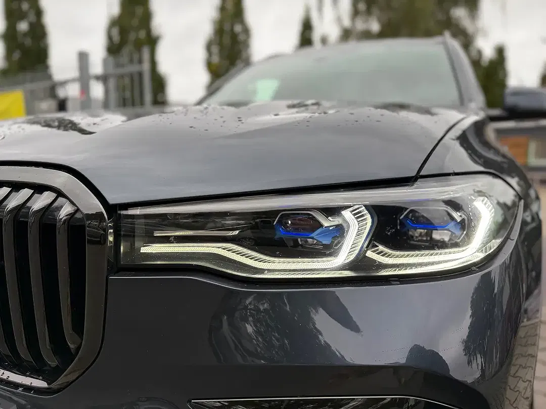 BMW X7 M M50 - Thumbnail 5