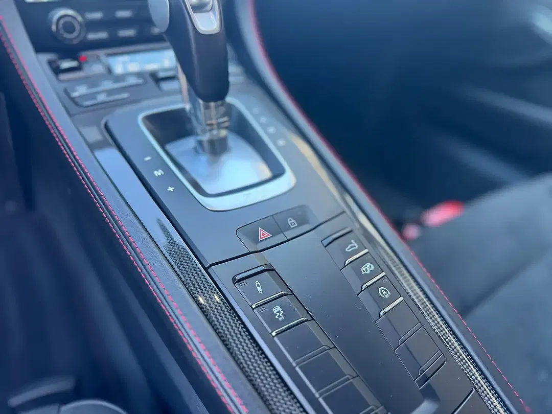 Porsche Cayman - Thumbnail 13