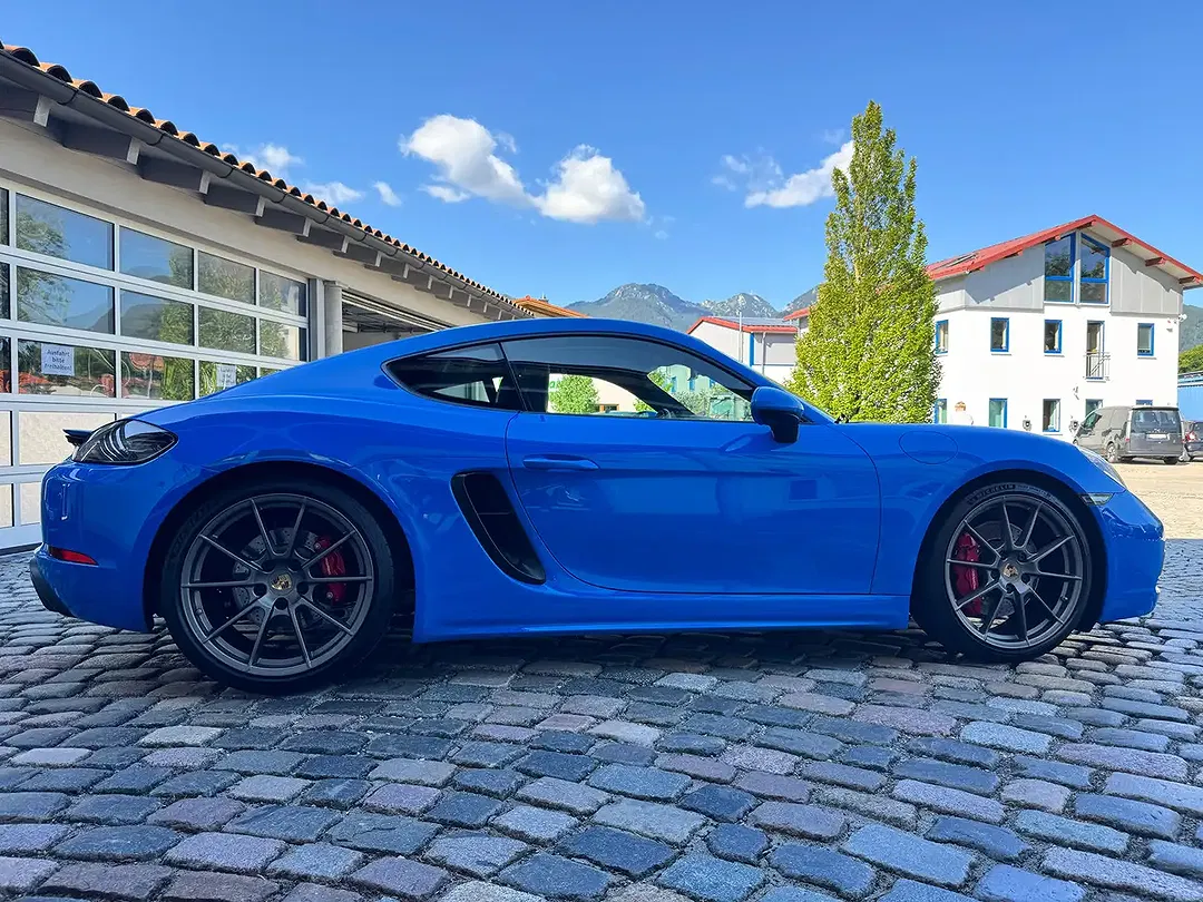 Porsche Cayman - Thumbnail 6