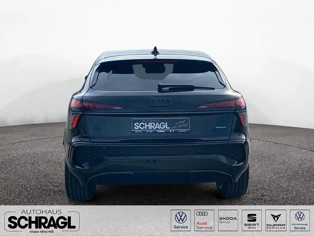 Audi Q3 40 TFSI quattro Sportback S line - Thumbnail 4