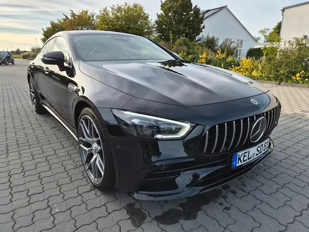 Mercedes-Benz AMG GT 43 - Thumbnail 3