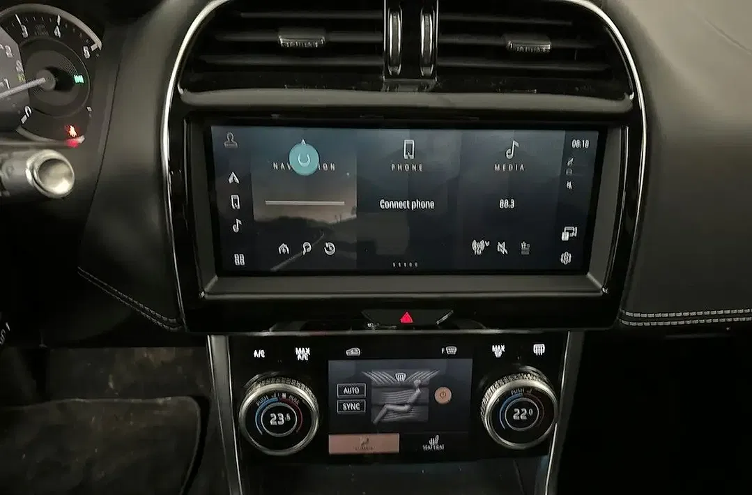 Jaguar XE P250 R-Dynamic SE - Thumbnail 8