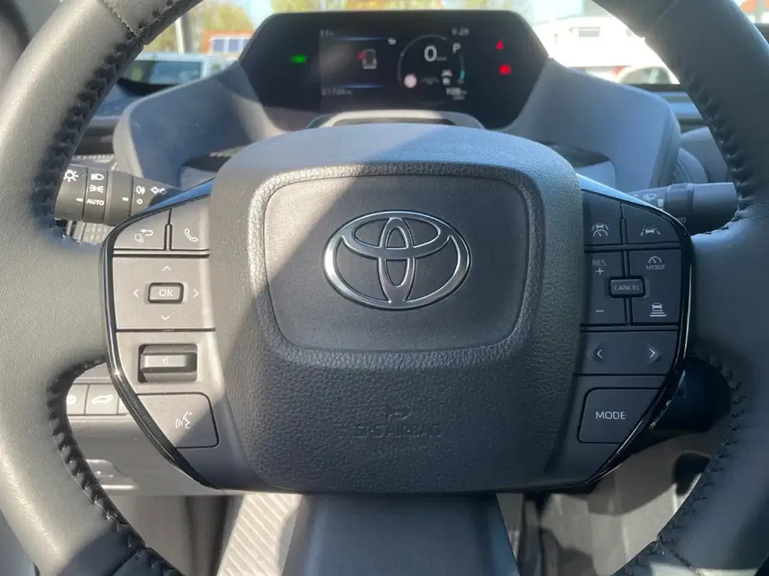 Toyota bZ4X - Thumbnail 14