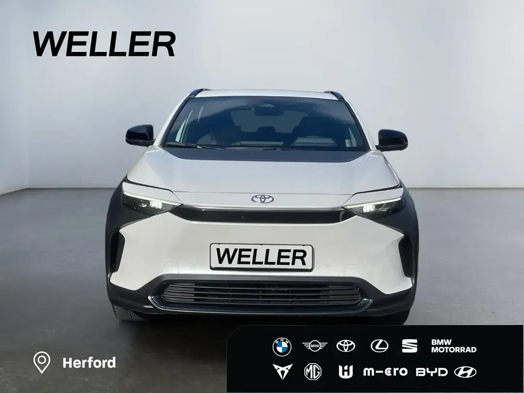 Toyota bZ4X - foto 2