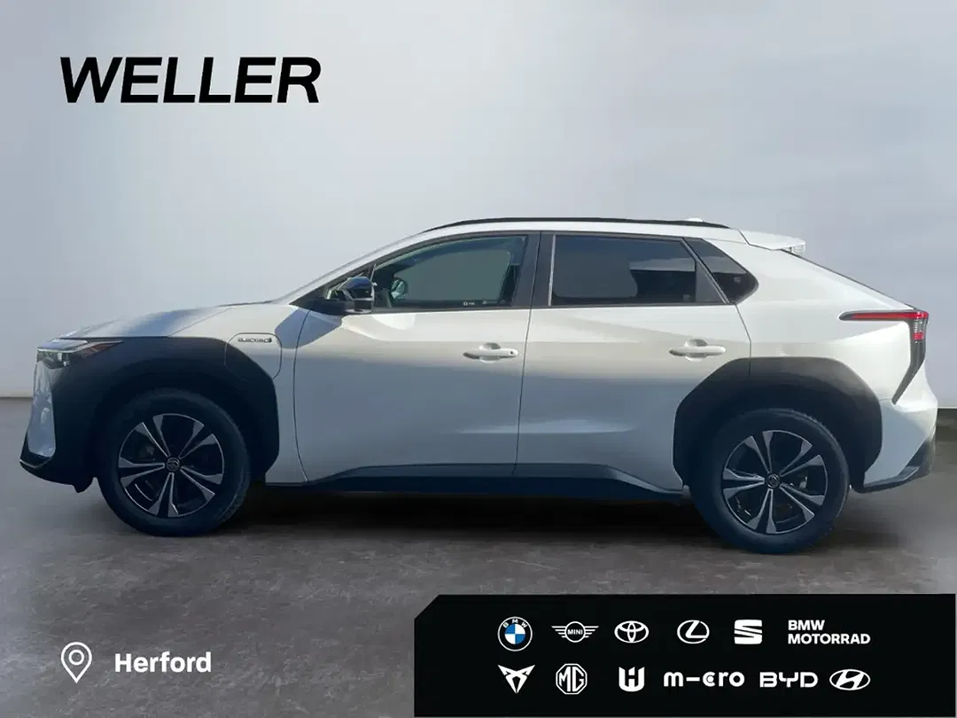 Toyota bZ4X - Thumbnail 5