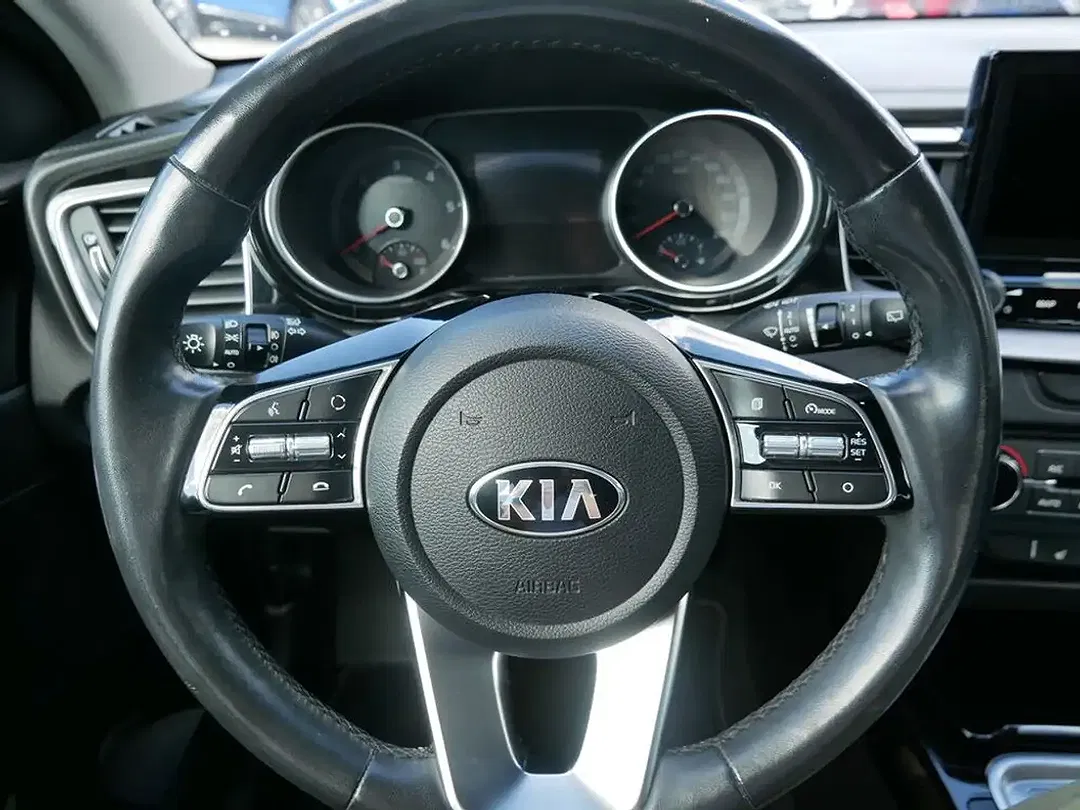 Kia XCeed 1.6 CRDi DCT Gold - Thumbnail 9