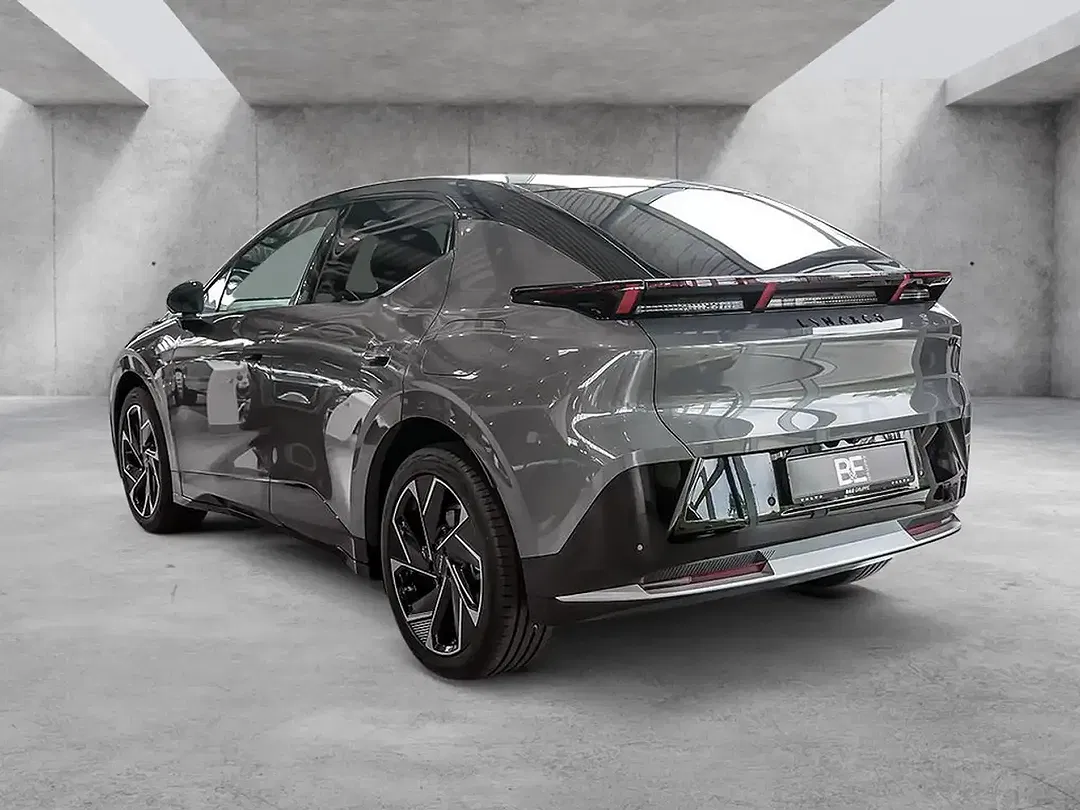 Lynk & Co 02 - Thumbnail 3