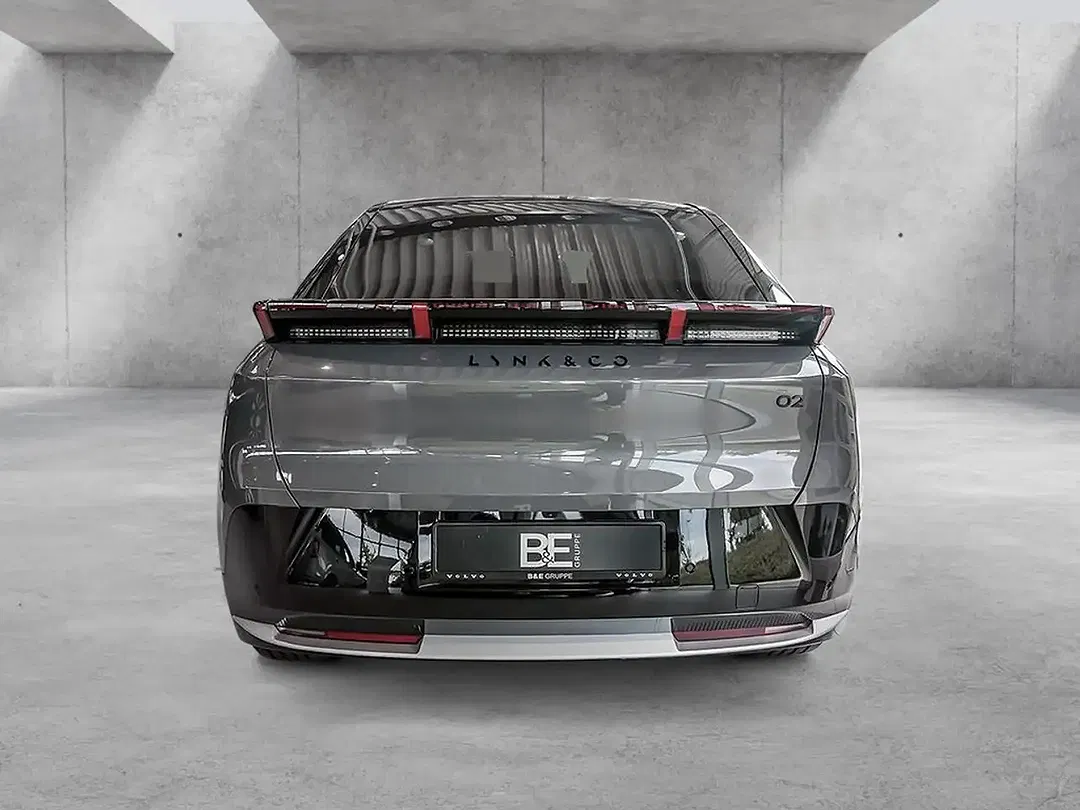 Lynk & Co 02 - Thumbnail 4