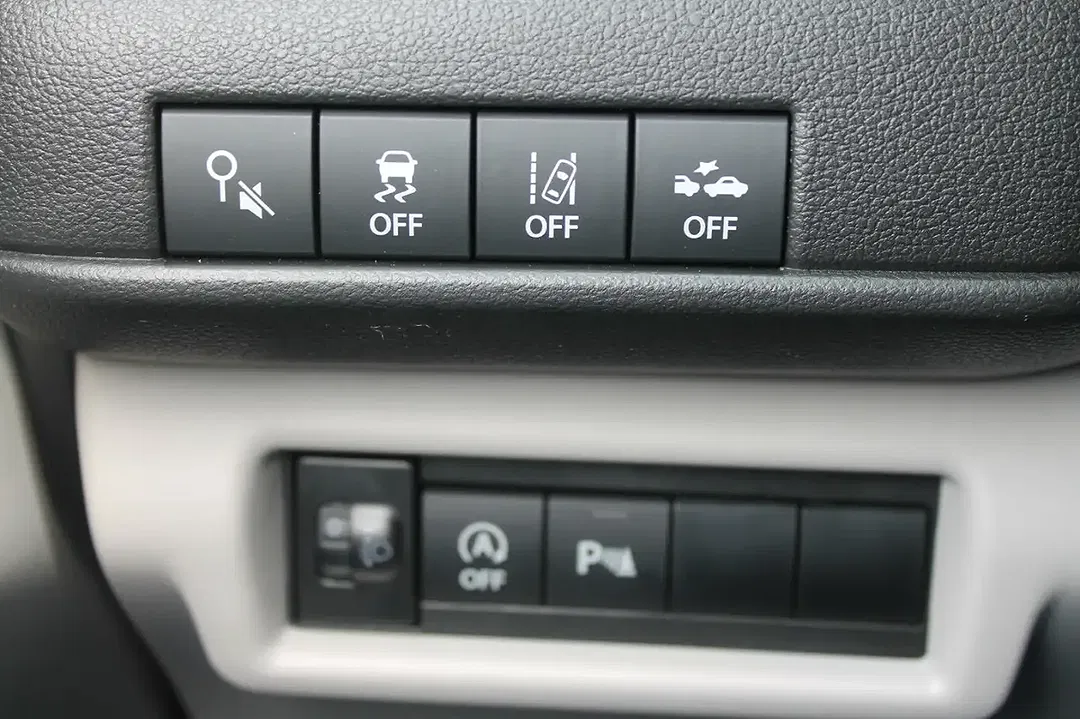 Suzuki Swift Hybrid 1.2 Comfort+ - Thumbnail 10
