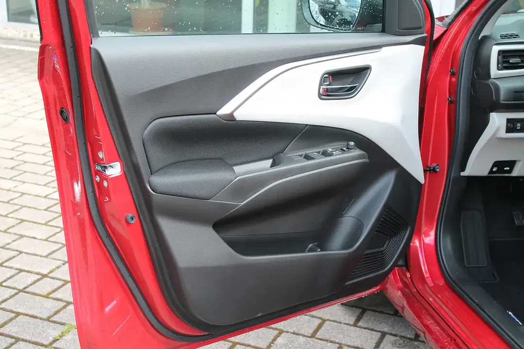 Suzuki Swift Hybrid 1.2 Comfort+ - Thumbnail 11