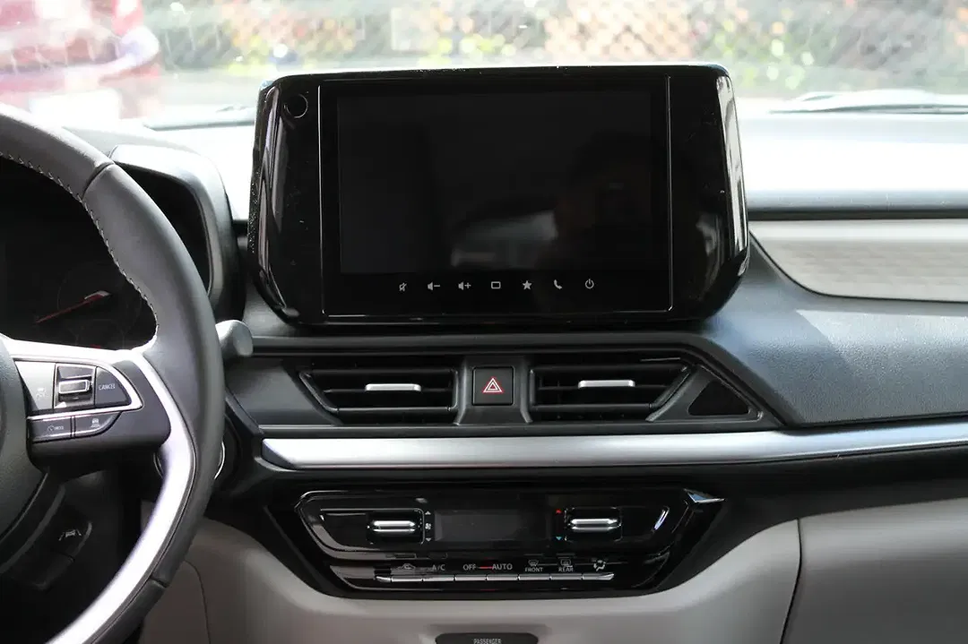 Suzuki Swift Hybrid 1.2 Comfort+ - Thumbnail 8