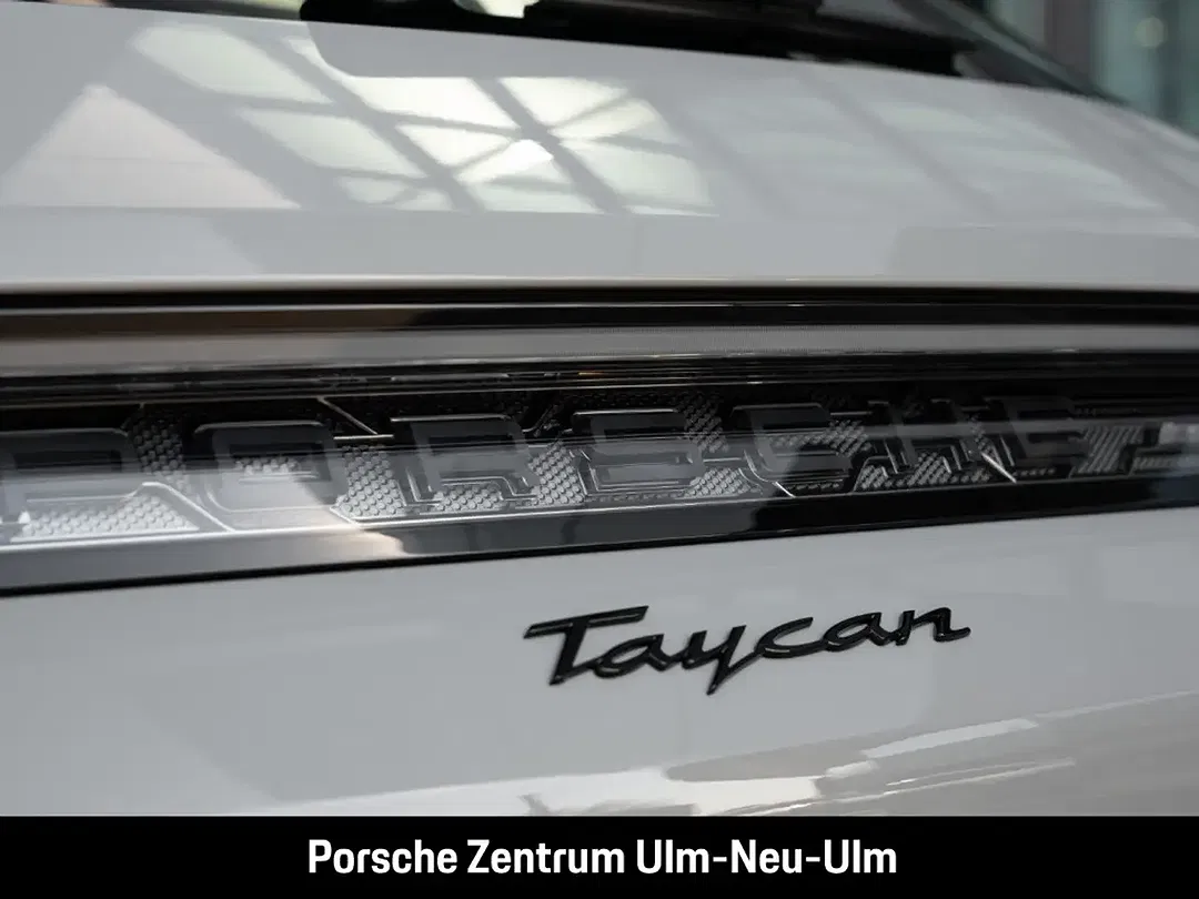 Porsche Taycan Sport Turismo Edition - Thumbnail 13