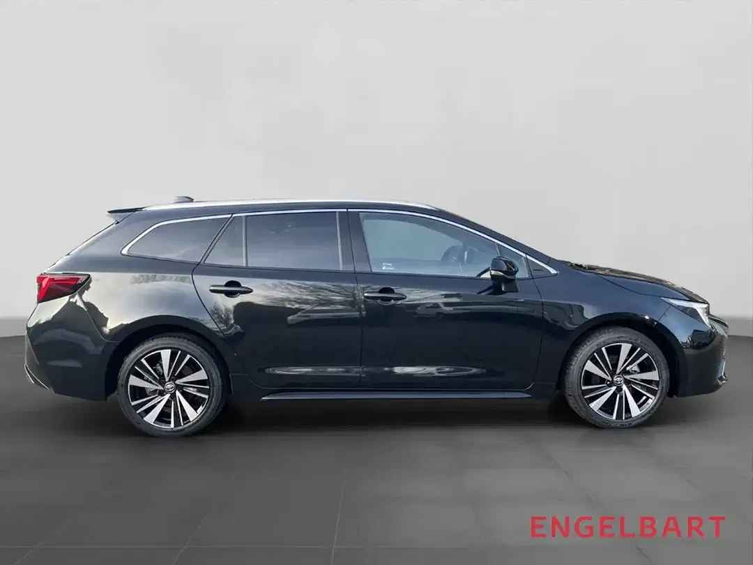 Toyota Corolla Hybrid Teamplayer - Thumbnail 4