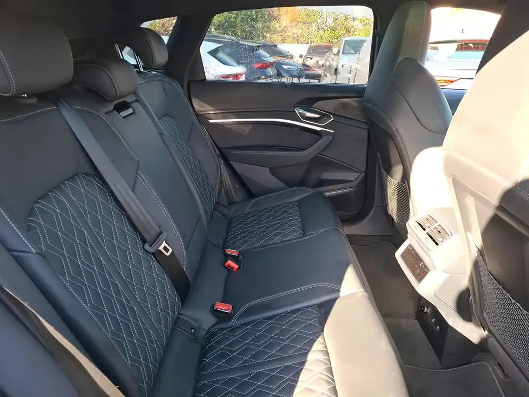 Audi SQ8 e-tron - Thumbnail 7
