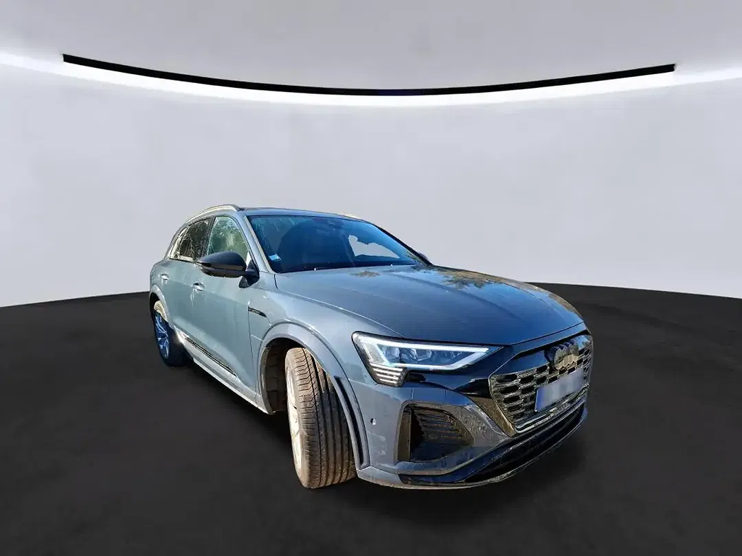 Audi SQ8 e-tron - Thumbnail 3
