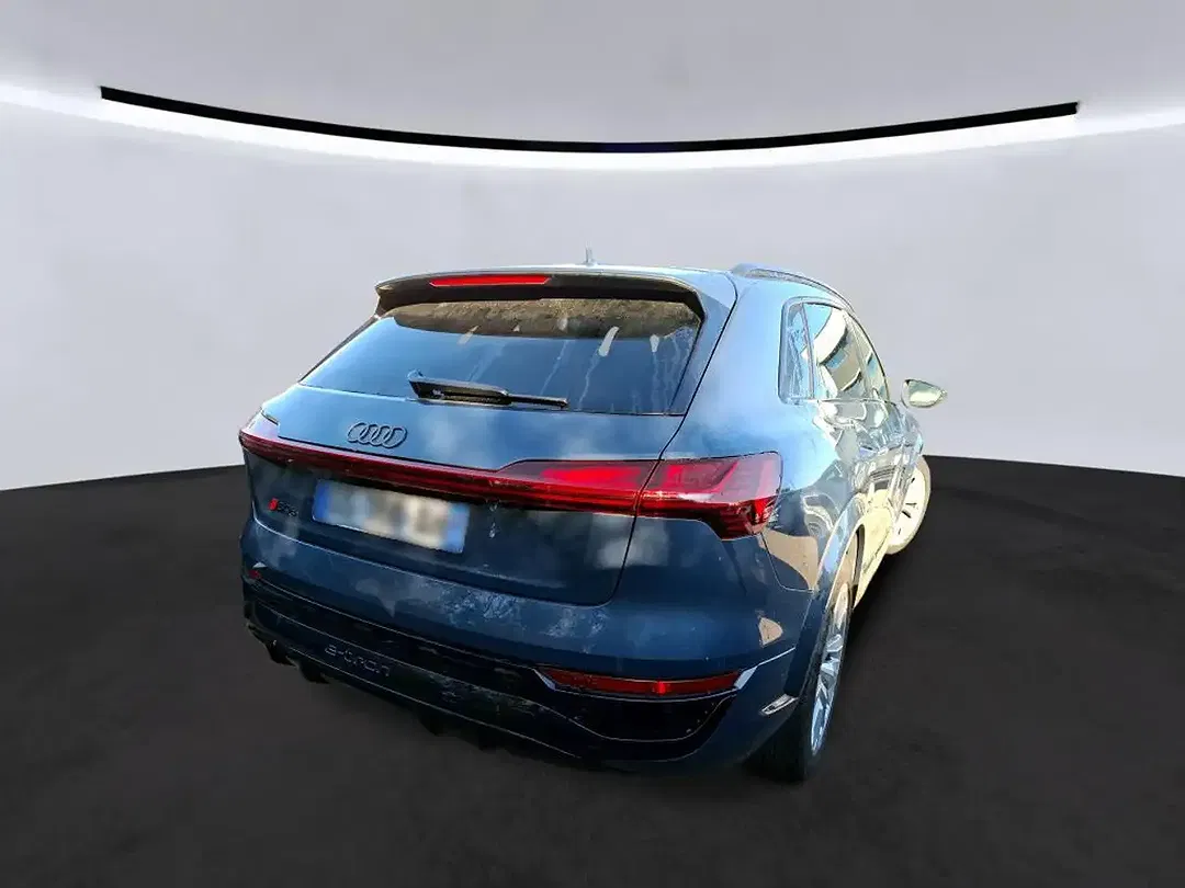 Audi SQ8 e-tron - Thumbnail 4