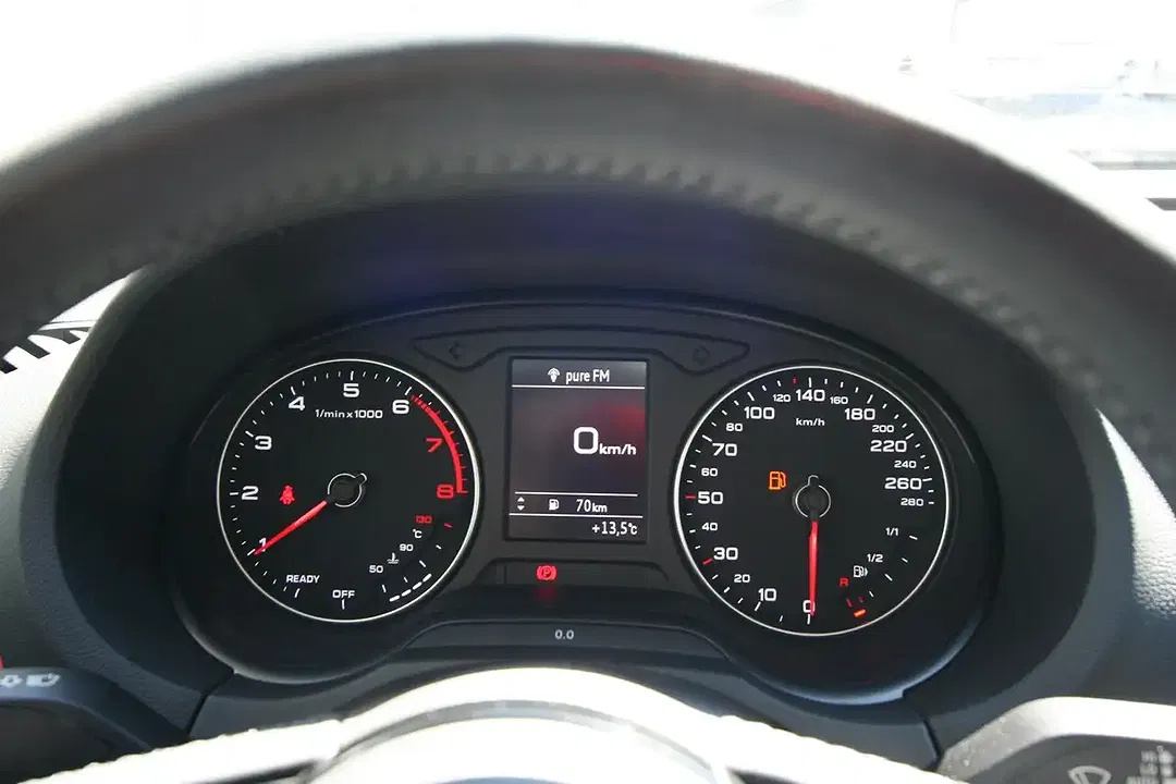 Audi A3 30 TFSI Sportback Base - Thumbnail 10