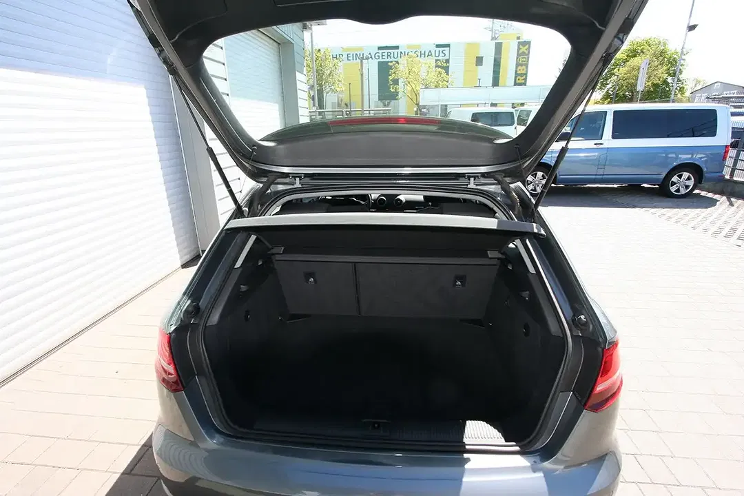 Audi A3 30 TFSI Sportback Base - Thumbnail 7