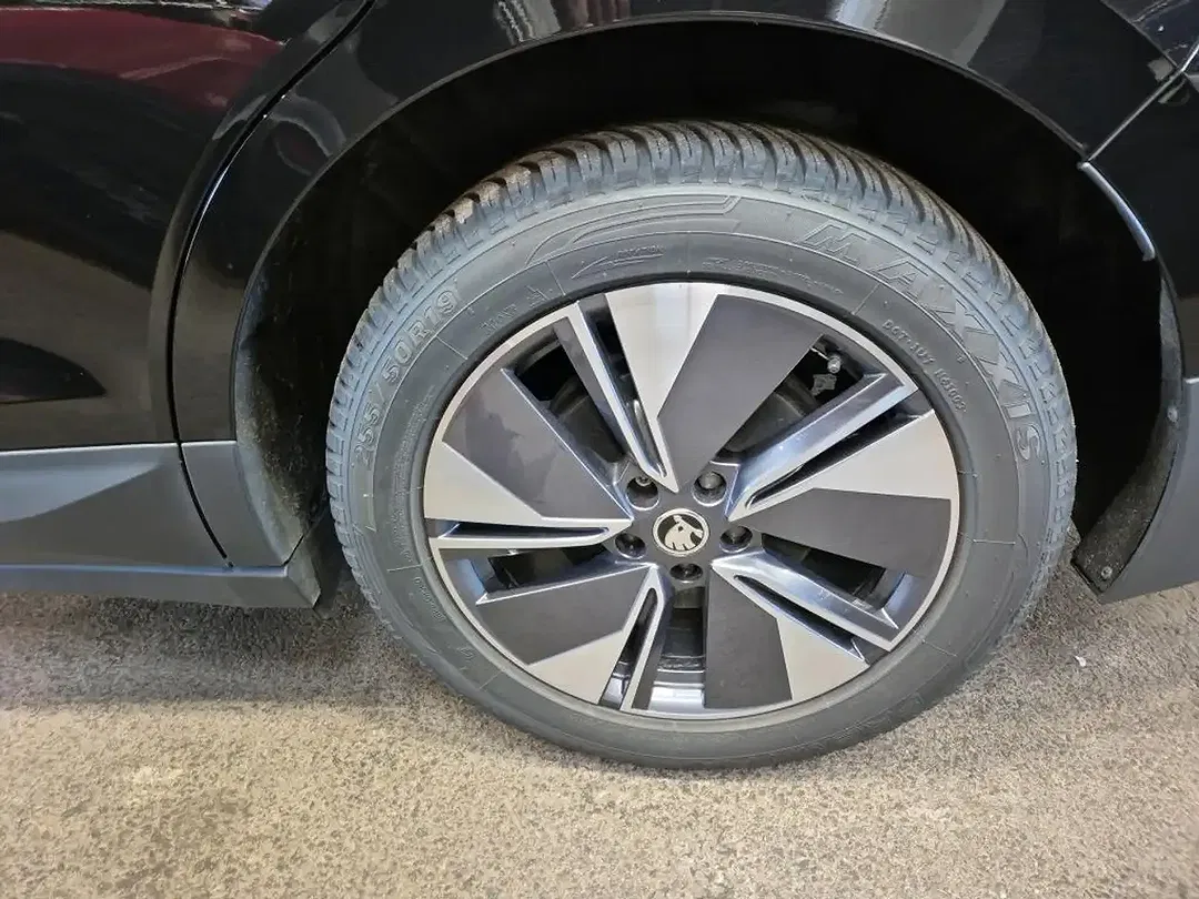 Skoda Enyaq 85 Loft - Thumbnail 10