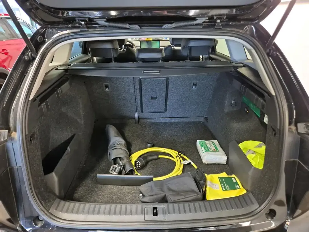 Skoda Enyaq 85 Loft - Thumbnail 6