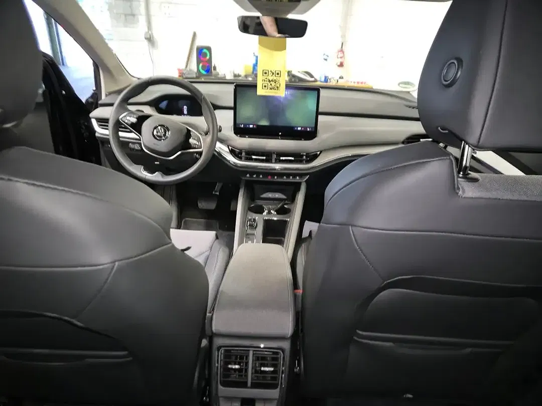 Skoda Enyaq 85 Loft - Thumbnail 7