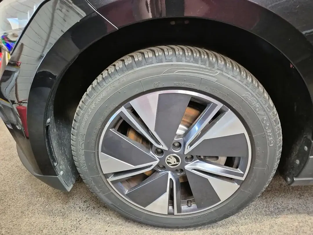 Skoda Enyaq 85 Loft - Thumbnail 8