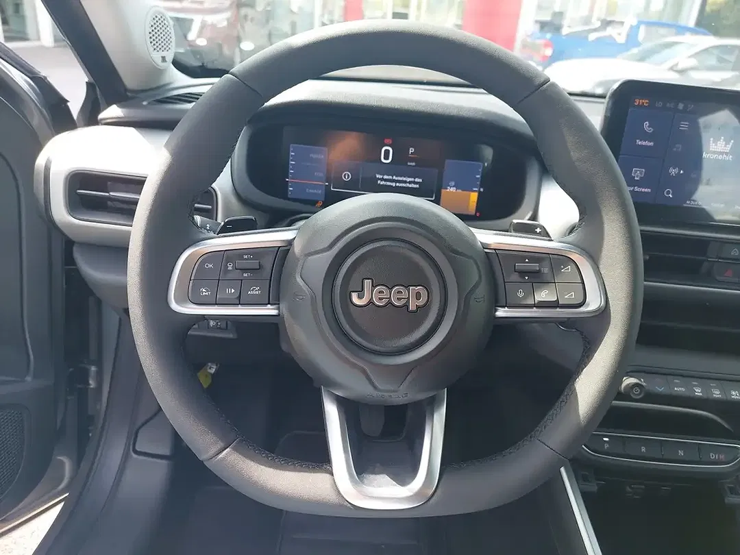 Jeep Avenger e-Hybrid Altitude - Thumbnail 12