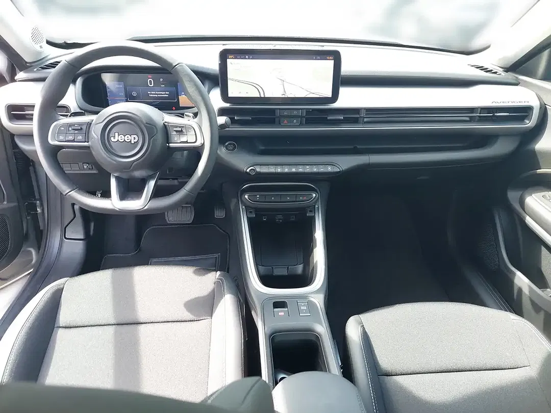 Jeep Avenger e-Hybrid Altitude - Thumbnail 4